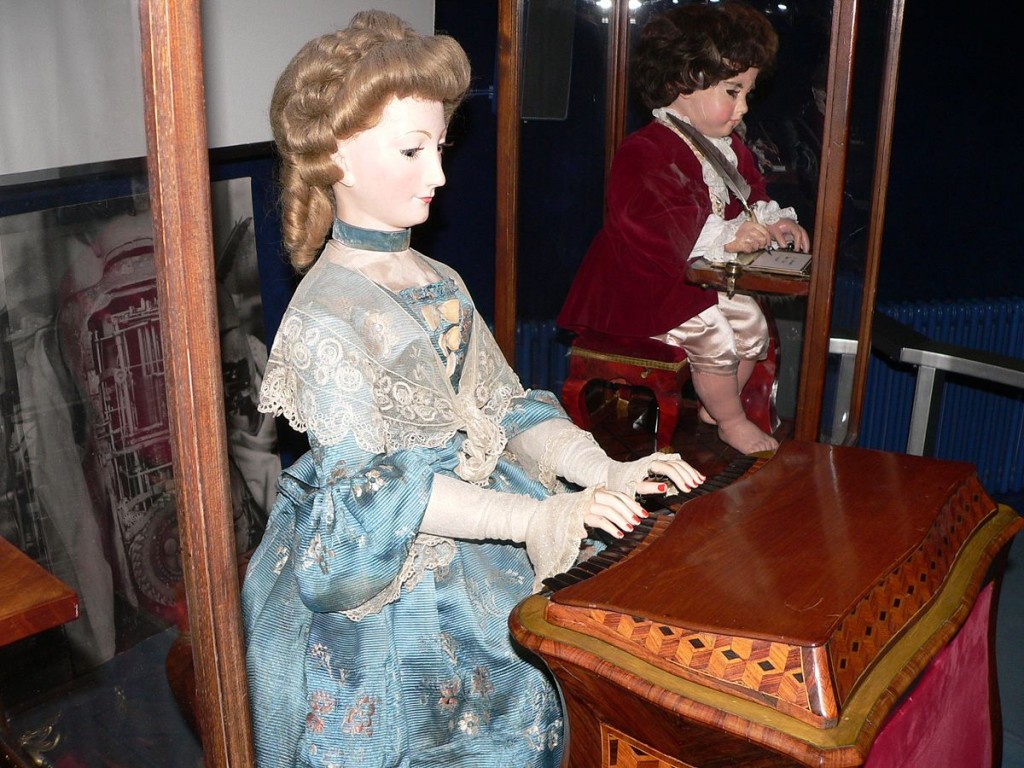 Jacquet-Droz Automata, by Wikimedia Commons user Rama, licensed CC BY-SA 2.0 France