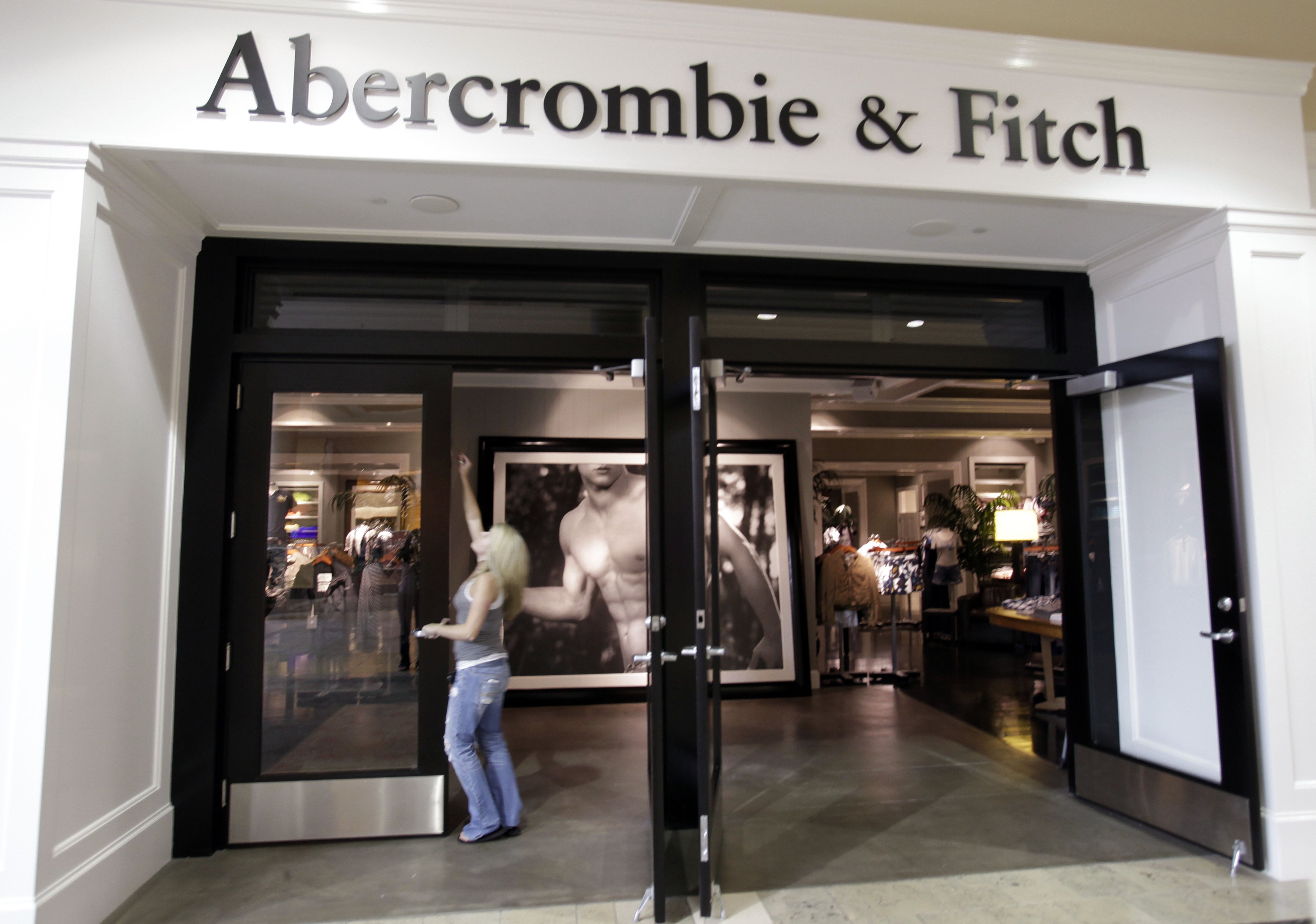 abercrombie and fitch dress code
