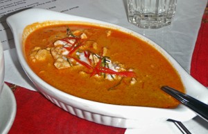 Red coconut curry
