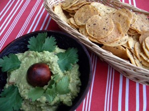 guacamole and whole wheat dipping chips