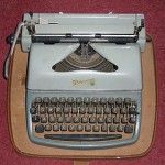 old-typewriter