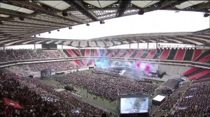 40,000 people in the Seoul World Cup Stadium